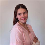 Licenciada y Profesora en Psicopedagogía, edades comprendidas desde preescolar hasta primaria inclusive.